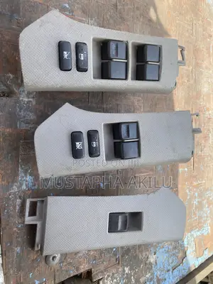 Toyota Vitz Door Switch