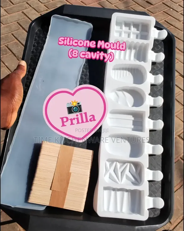 Silicone Ice Cream Mould with Cover & Sticks - 1