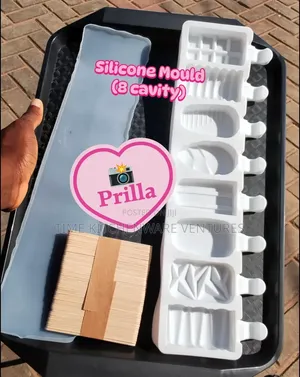 Silicone Ice Cream Mould with Cover & Sticks