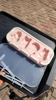 Silicone Ice Cream Mould with Cover - 4