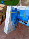 Dolphine Bay 32-Inch LED TV - 1