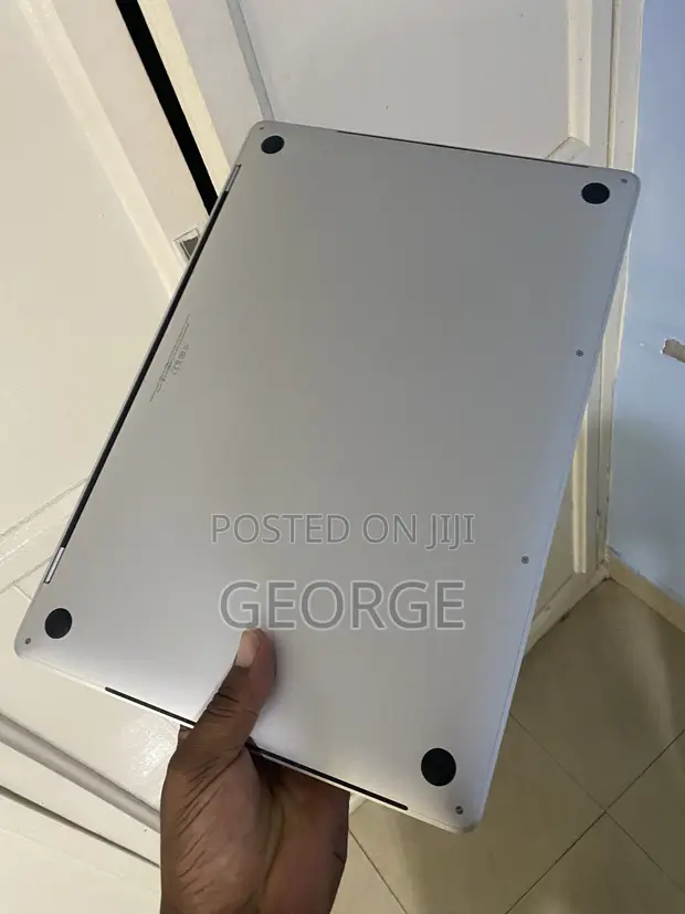 Apple MacBook Pro 2019 16GB Intel Core i7 512GB SSD - 1