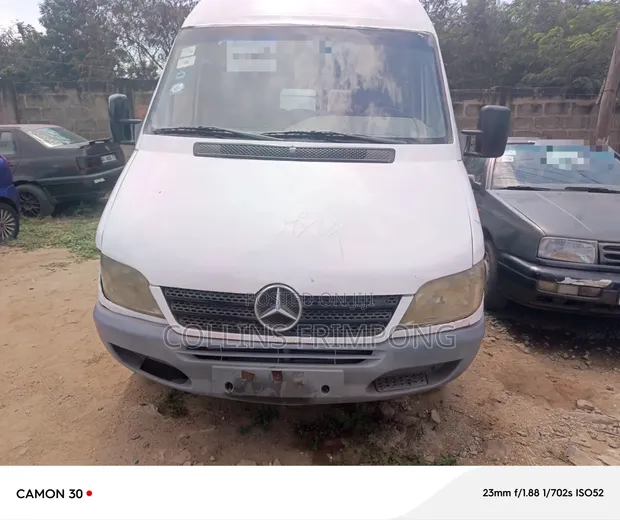 Mercedes-Benz Sprinter 2002 White - 1