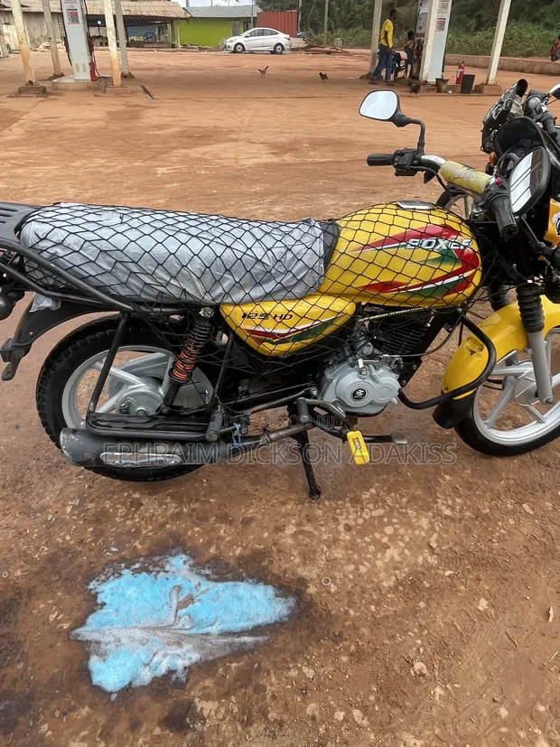 Bajaj Boxer 2026 Yellow - 1