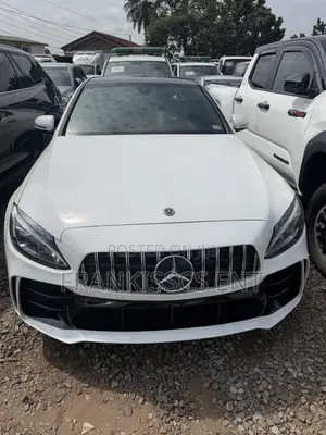 2017 Mercedes-Benz C300 Luxury Sedan RWD White