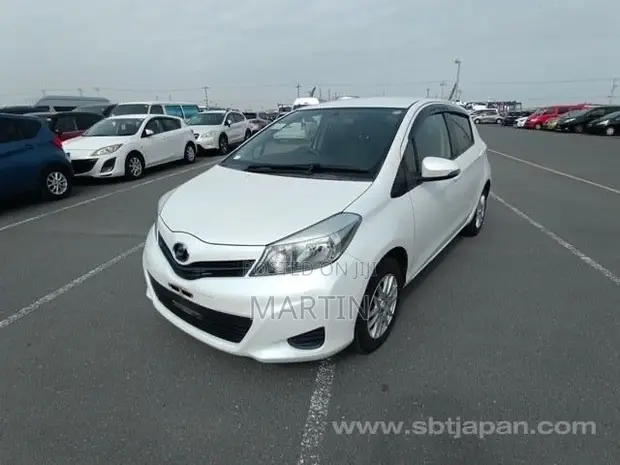 Toyota Vitz 2014 Pearl - 1