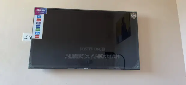 Bruhm 50-inch Smart TV - 1