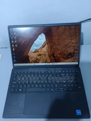 Dell Vostro 15 3530 Laptop - 16GB RAM, Intel Core i5, 256GB SSD