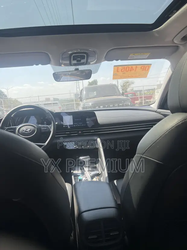 Hyundai Elantra SE 2023 White - 1