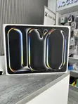 New Apple iPad Pro 13" (2024) 256GB Black - 2