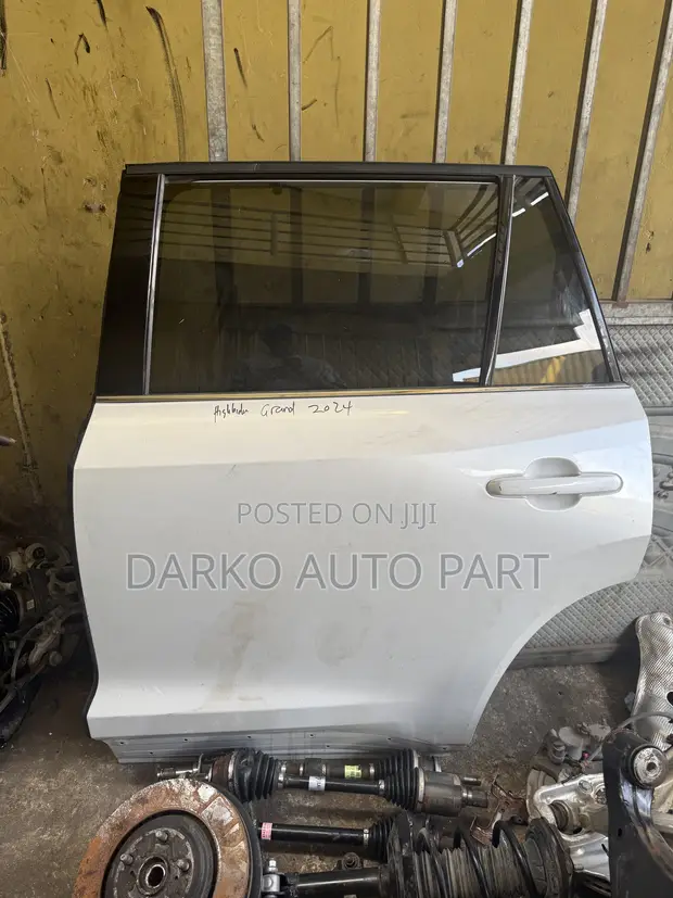 Toyota Highlander Doors Back L - Used - 1