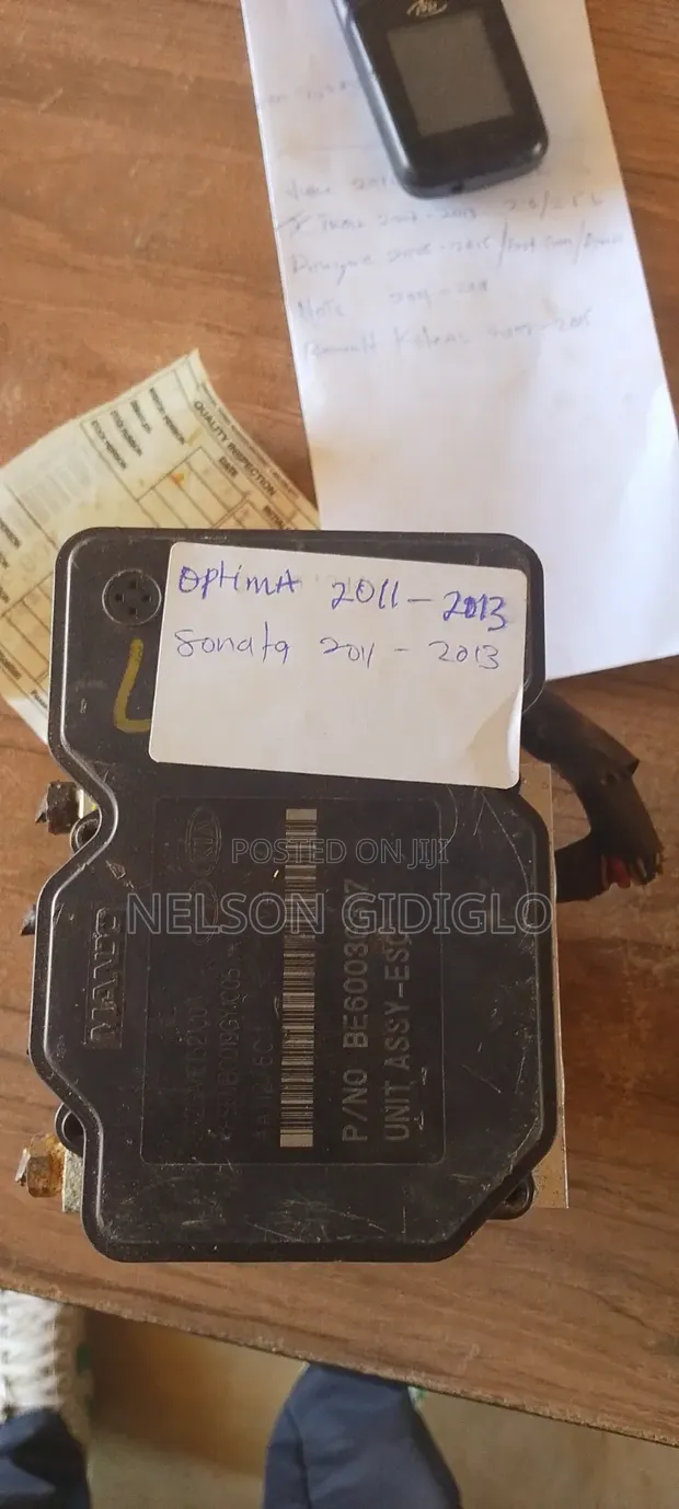 Kia Optima 2011-2013 ABS Motor - 1