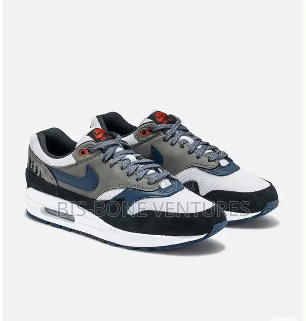 Nike Air Max Sneakers - 1