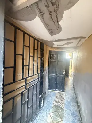 1 Bedroom Apartment for Rent in Kotobabi Area, Spintex