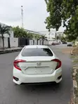 Honda Civic 2018 White - 4
