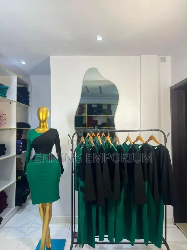 Black and Green Bodycon Dress - 1