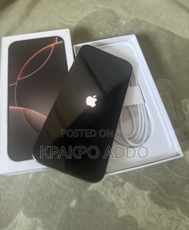 Apple iPhone 16 Pro Max 512GB Gold - 1