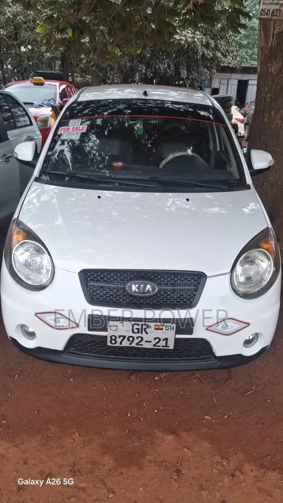 Kia Morning 2010 White - 1