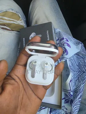 Samsung Galaxy Buds 4 Pro (White)