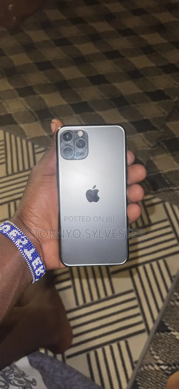 Apple iPhone 11 Pro 256 GB Gray - 1