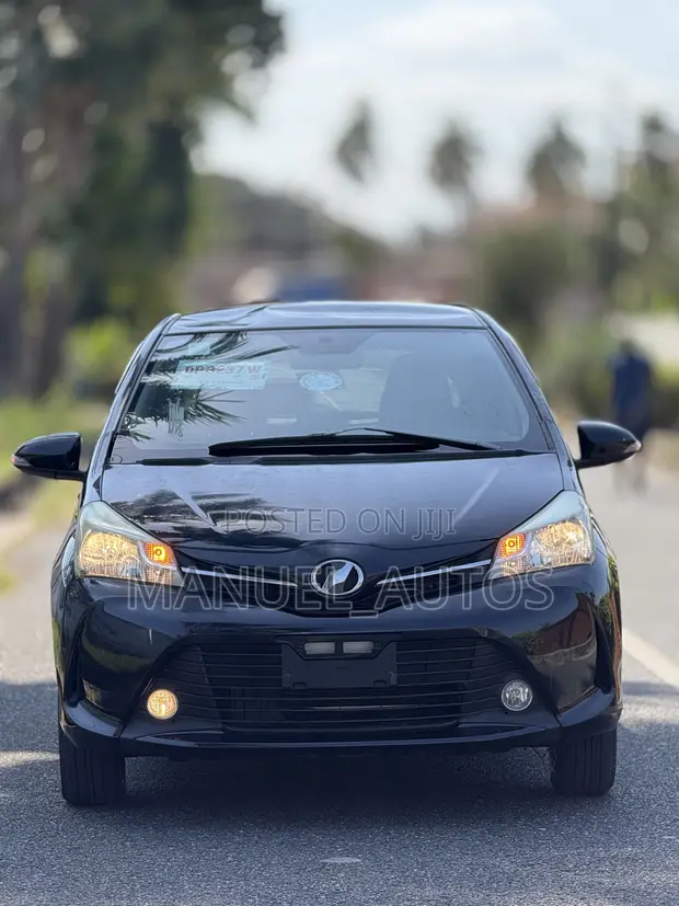 Toyota Vitz Jewela 2014 Black - 1