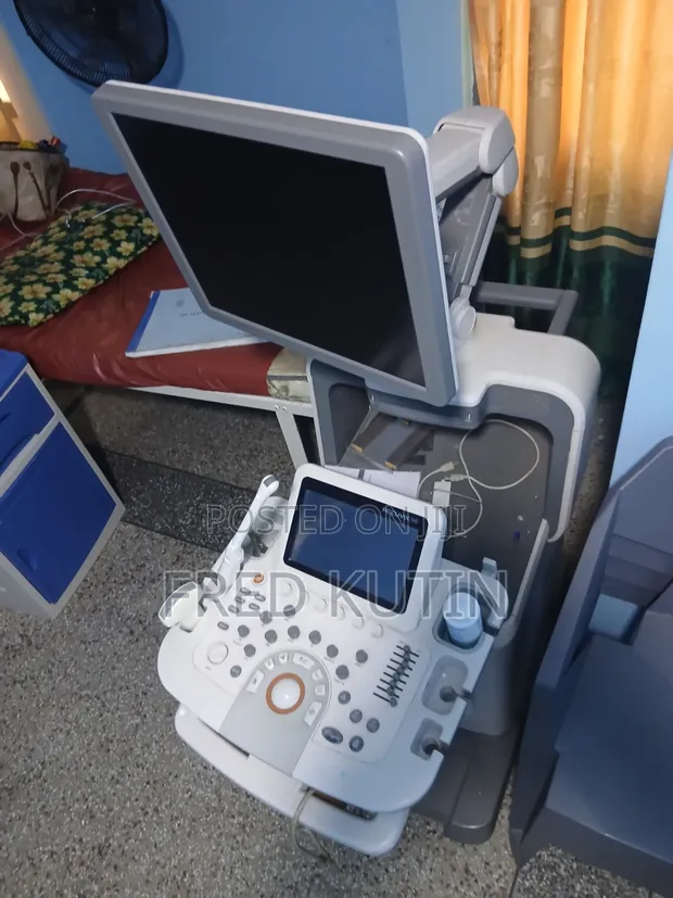 Samsung Accuvix XG Ultrasound Scan Machine - 1