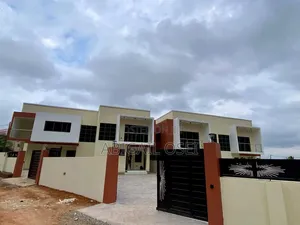4 Bedroom Semi-Detached House for Sale in Oyarifa