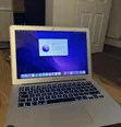 Apple MacBook Air 2015 13" 8GB RAM, 256GB SSD - 3