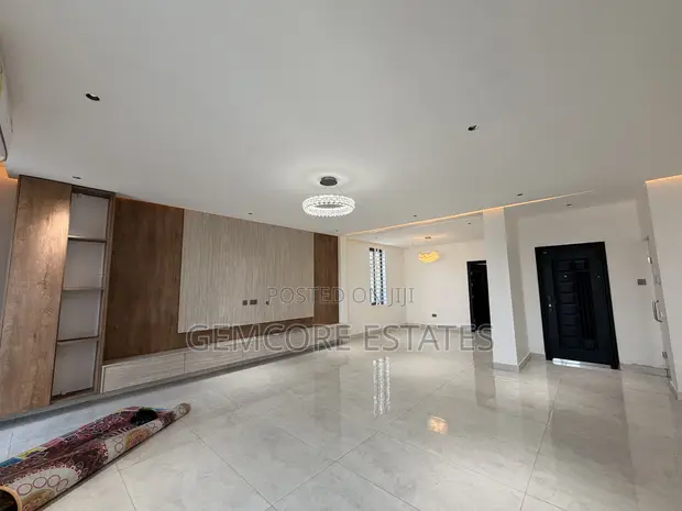 4 Bedroom House with Pool in East Legon Hills, Accra - 1