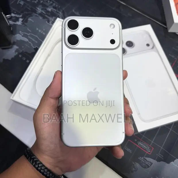 Apple iPhone 17 Pro Max 512GB White - 1