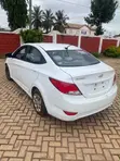 Hyundai Accent SE Sedan 2016 White - 3