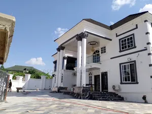 6-Bedroom Luxury House for Sale in Brother K Estate, Kumasi