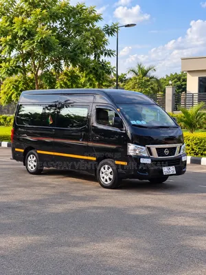 Nissan Caravan (Urvan) 2015 Blue