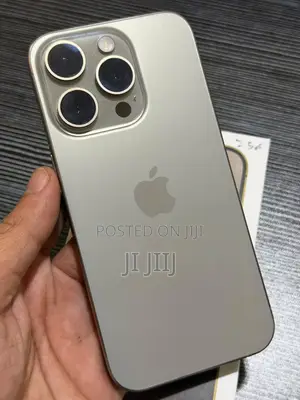 Apple iPhone 15 Pro Max 256GB Gray