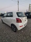Toyota Vitz 1.0 FWD 3dr 2010 White - 2