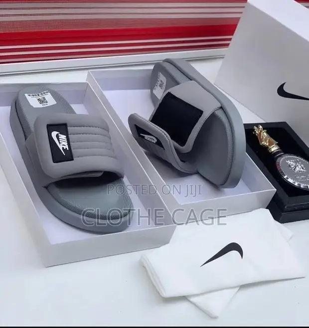 Nike Offcourt Adjust Slides - 1