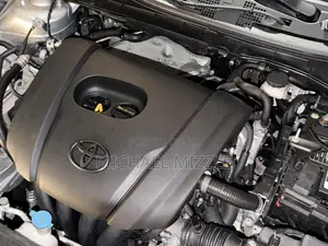 Toyota Yaris L Sedan 2019 Silver
