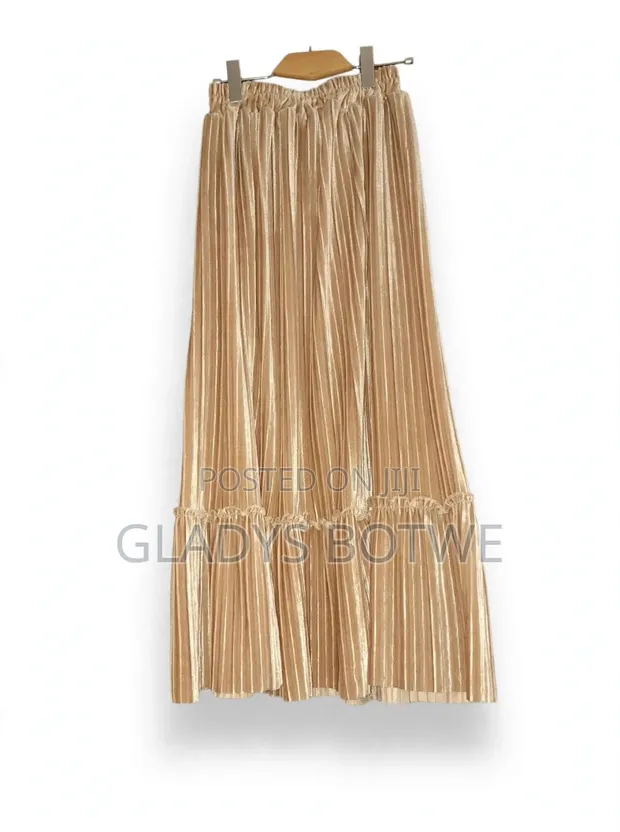 New Champagne Gold Pleated Accordion Skirt - UK 12 - 1
