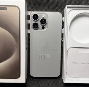 Apple iPhone 15 Pro Max 256GB Gray
