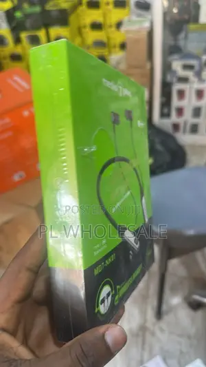 Media 7 Plus Neckband