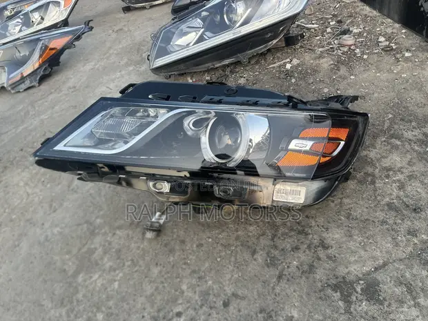 Chevrolet Impala 2015 Headlight - 1