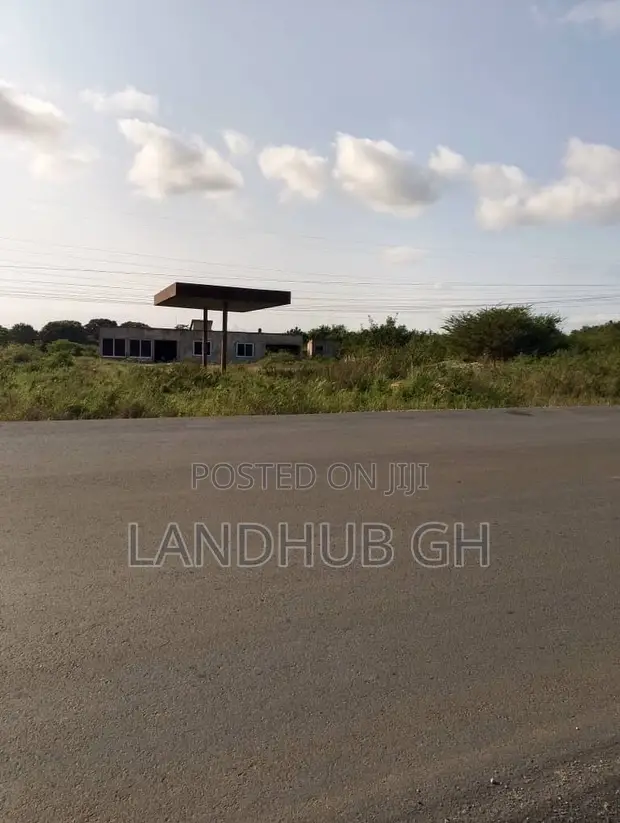 12 Plots of Land with Fuel Station Potential by Highway - 1