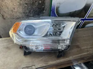 Dodge Durango 2014-2020 Headlight Pair