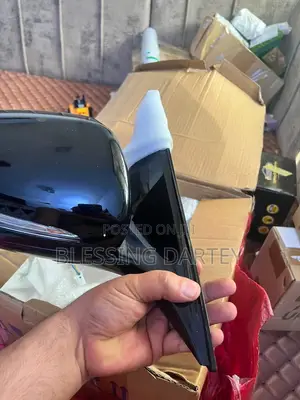 Mercedes-Benz C300 Side Mirror (Brand New)