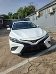 2018 Toyota Camry SE FWD (2.5L) - White - 1