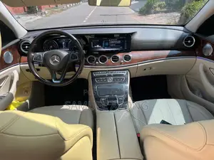 Mercedes-Benz E300 4Matic AWD Sedan 2017 Black