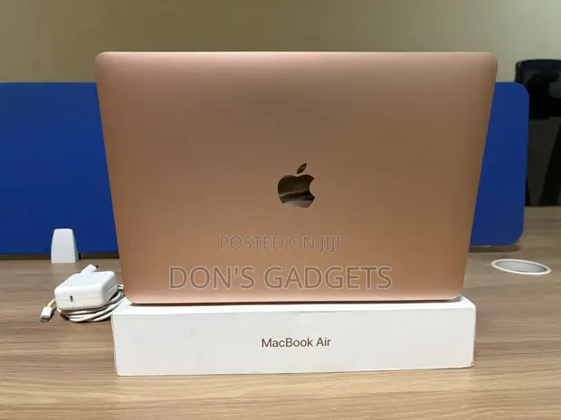 Apple MacBook Air 8GB Intel Core i5 128GB SSD - 1
