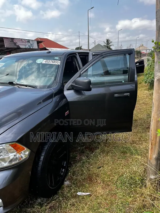 RAM 1500 2014 Matt Black - 1