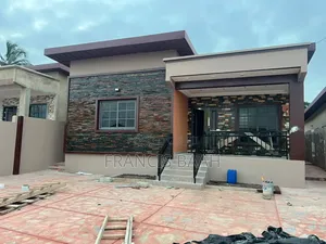 3 Bedroom House for Sale in Shining Star Real, Ga South Municipal
