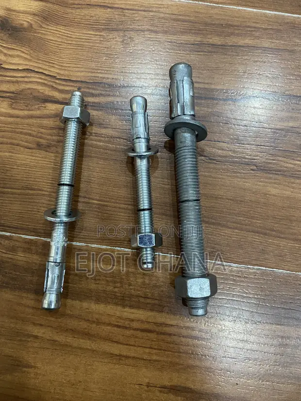 Expansion Bolts (M16 Max) - 1